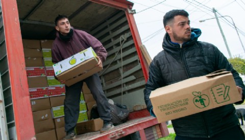 La Provincia entrega alimentos frescos a las familias más necesitadas