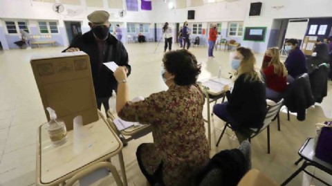 Más de la mitad de los rionegrinos ya emitió su voto