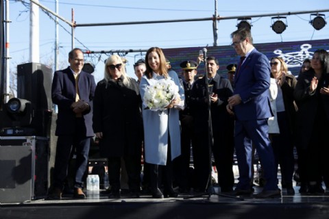 La gobernadora Arabela Carreras visitó San Antonio Oeste en su aniversario 117