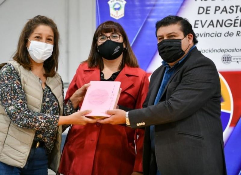 Cientos de pastores evangelistas desconocen que el Gobierno les otorgue viviendas