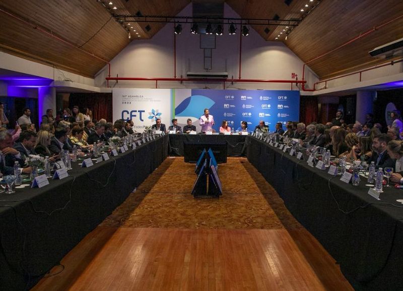 Comenzó la Asamblea del Consejo Federal de Turismo en Bariloche