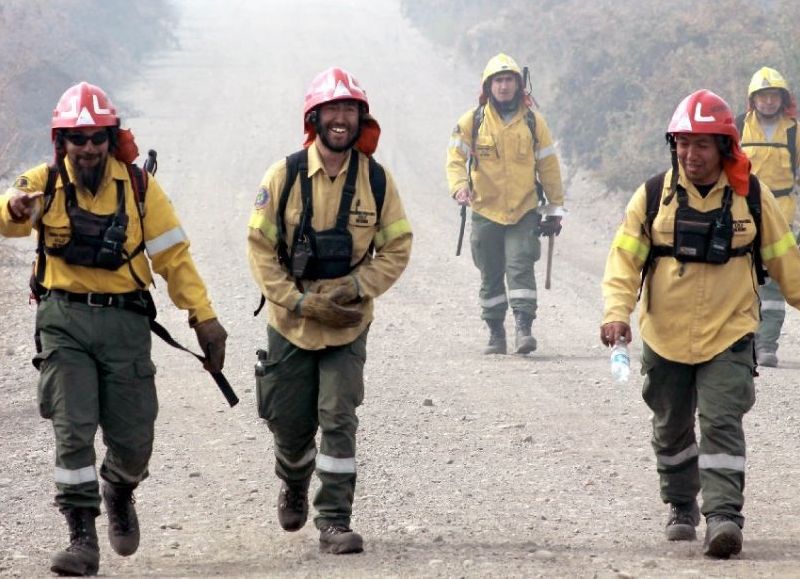 La Provincia envía 20 brigadistas a Brasil para combatir el incendio en el Amazonas