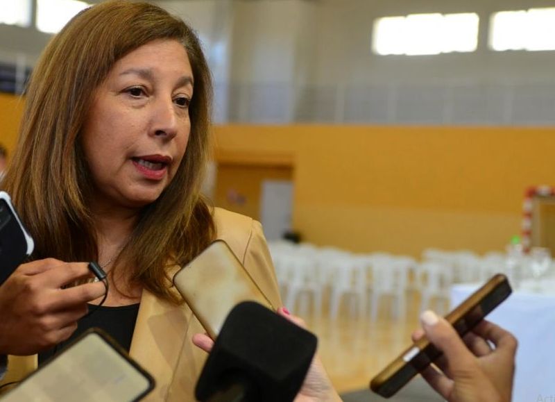 El Gobierno de Arabela tuvo el tupé de pedirse un día para reveer la situación de los salarios