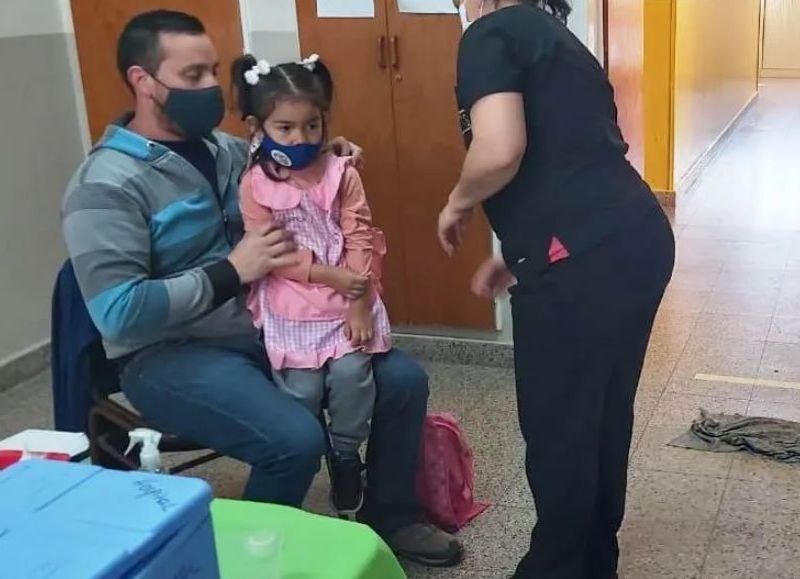 Comenzó la vacunación contra el Covid-19 a menores de 3 a 11 años