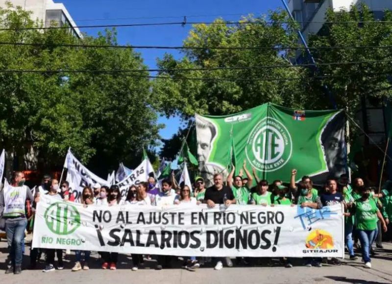 Comienza una semana pesada para los ciudadanos por la guerra entre los gremios y el Gobierno