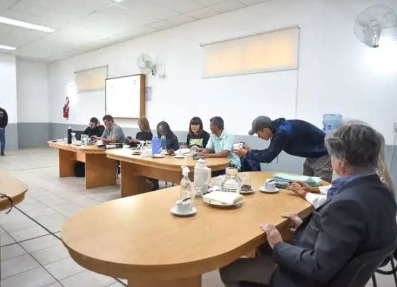 UnTER le advierte a Arabela que irá a la Justicia por el descuento de los días de paro