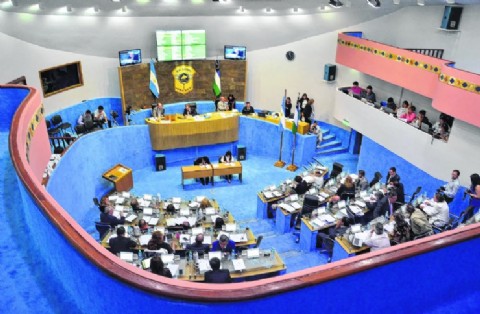 Weretilneck avanza con una deuda de 260 mil millones para 2026 y crece la alarma por el uso para gastos corrientes