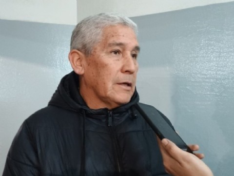 Ismael Curugual, el vecino que creó una liga de fútbol para niños en Viedma