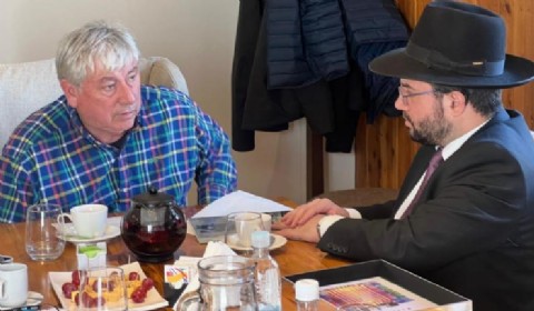 Polémica en Bariloche: Cortés se reunió con el Gran Rabino de la AMIA y hay tensiones por el avance de la comunidad