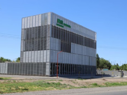 Impulsan un instituto técnico para formar trabajadores en la industria del GNL