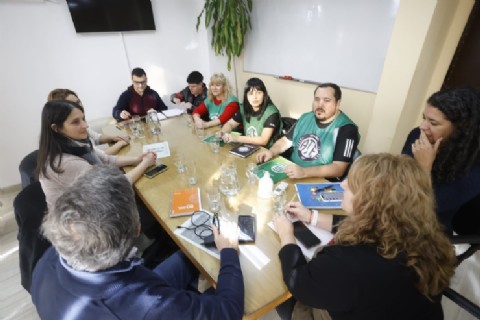 ATE denuncia que el Gobierno provincial usa a trabajadores de salud como "chivos expiatorios" de la crisis sanitaria