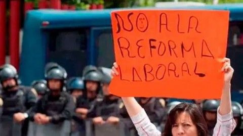 Hubo masivas movilizaciones contra la reforma laboral: se paralizaron transporte, servicios y sectores clave