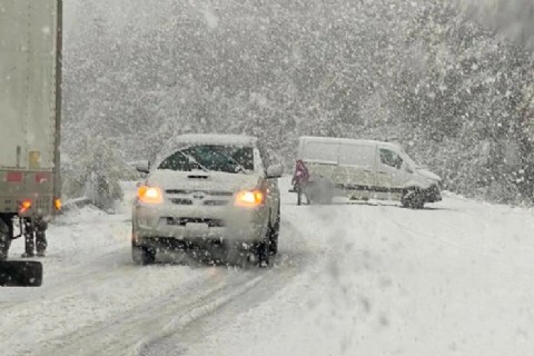 Con la última tormenta de nieve, podrían ocurrir avalanchas donde normalmente no las hay en Bariloche