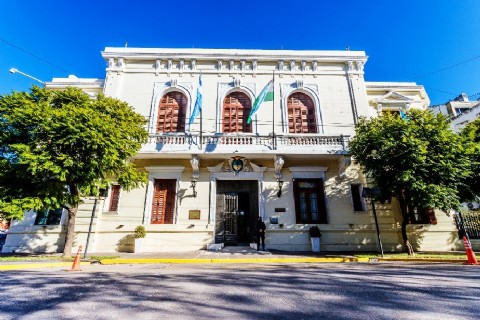 Auditorías médicas en la función pública: la Provincia ahorró más de 20.000 millones de pesos y bajó el ausentismo