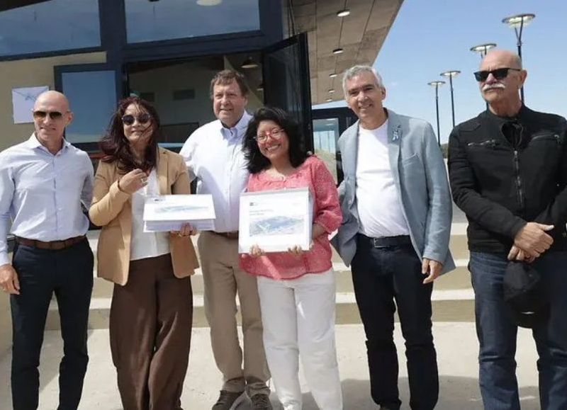 La Provincia entregó pliego licitatorio para la construcción del nuevo hospital de Sierra Grande