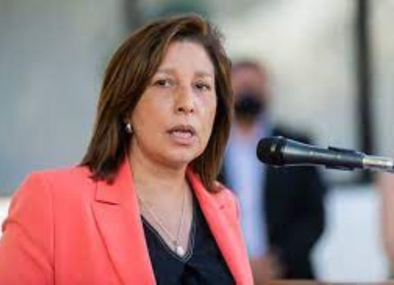 La gobernadora sigue endeudando a todos los rionegrinos por millones de dólares