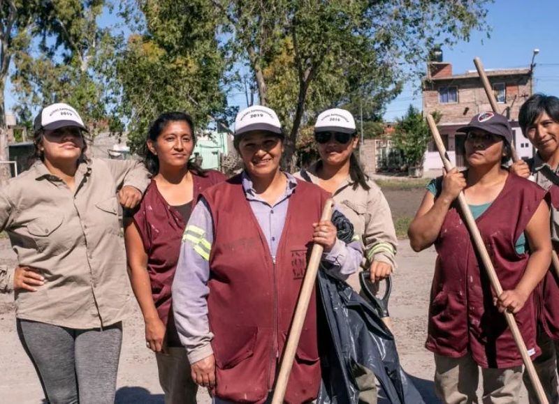 Las subestimaron y ahora confían en ellas: la cooperativa de mujeres contra los estereotipos de género de Viedma
