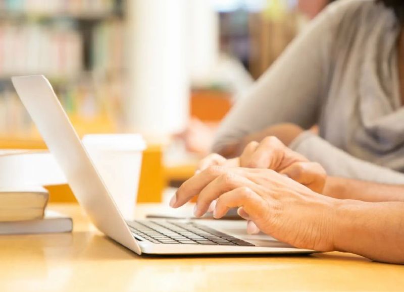 Se extiende la Convocatoria Literaria anual del FER