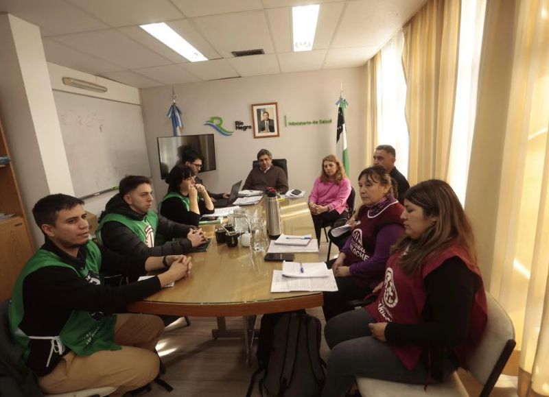 Crisis en la salud pública rionegrina: protestas, recortes y abandono