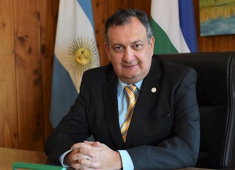 Gustavo Genusso: una gestión que derrapa ante la crisis y deja en la deriva a los barilochenses