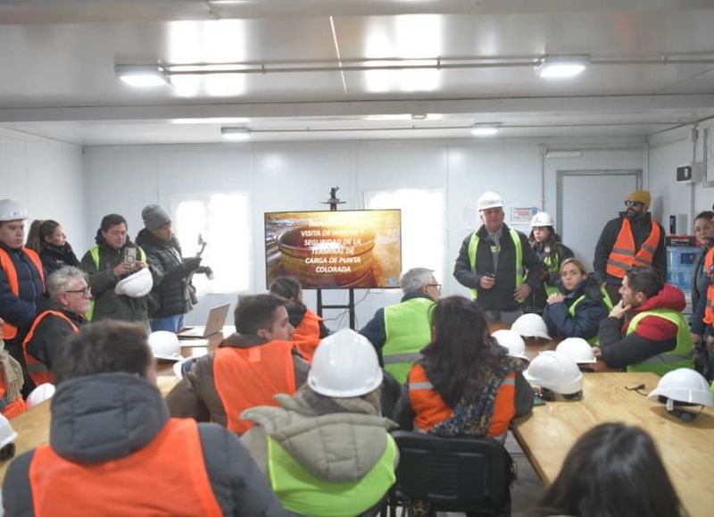 VIDEO | 30 intendentes recorrieron las obras del VMOS y conocieron el avance del proyecto en Punta Colorada