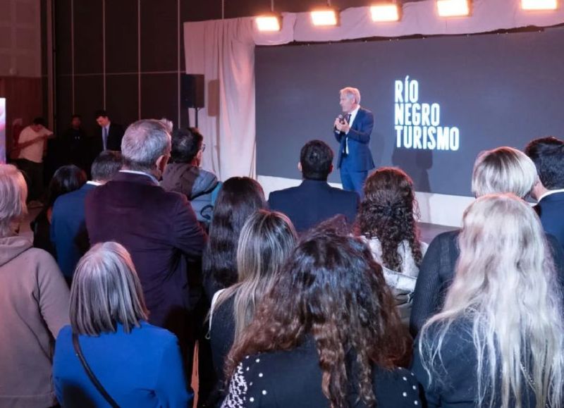 Rio Negro presentó su temporada turística en Neuquén